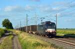 Der MRCE-Vectron 193 629 führte am 13.06.21 einen BlackBoxx-Containerzug durch Braschwitz Richtung Halle(S).