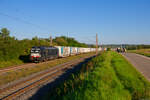 193 670 MRCE/Ecco mit einem Ekol KLV-Zug bei Winterhausen Richtung Würzburg, 03.09.2021
