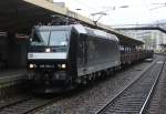 MRCE 185 552-7 mit G�terzug in Wuppertal Hbf, Oktober 2012.