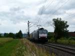 ES 64 F4 - 023 von MRCE fhrt am 29.06.13 mit einem KLV durch das Maintal, bei Himmelstadt, Richtung Gemnden (Main!) 