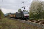 189 910 (ES 64 F4-010) mit geschlossenen ARS-Autotransportwagen in Fahrtrichtung Norden. Aufgenommen am 10.04.2014 beim BÜ Eltmannshausen/Oberhone.