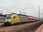 ES 64 U2 - 095 (9180 6182 595-9 D-DISPO) MRCE Dispolok GmbH für DB Regio AG mit dem RB 16314 nach Eisenach im Hauptbahnhof von Weimar am 25. Oktober 2015.