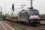 ES 64 U2-019 durchfährt Duisburg-Bissingheim 10.6.2016