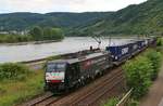 189 288 (ES 64 F4-288) mit KLV-Zug in Fahrtrichtung Koblenz. Aufgenommen am 15.07.2015 am Bopparder Hamm. 