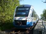 Der LINT-Triebwagen 701 der OLA wird am 10.05.2008 gleich seine Fahrt von Lauterbach Mole nach Bergen/Rgen beginnen.