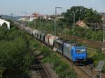 185 520 und 185 563 (Rail4chem) mit einem Ganzzug am 5.9.2008 in Regensburg.