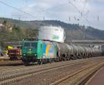 Habe gehrt, dass es die Rail4Chem am Ende dieses Jahres auch nicht mehr geben wird. Hier fhrt jedenfalls 185 542-8 mit Kesselwagenzug in Richtung Sden durch Bad Hersfeld. Aufgenommen am 09.04.2010.