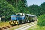 In ihrer Anfangszeit fuhr die Wanderbahn im regental mit einem Zug aus zwei Umbau-Vierachsern und einer von der Regentalbahn geliehenen Diesellok.