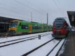 Der 4024 086 und der VT 27 am 13.02.2010 in Freilassing.