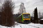 VT 19 und VT 24 als RB von Bayerisch Eisenstein nach Plattling, am 21.12.2010 kurz vor Deggendorf Hbf.