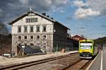 VT 25 und VT 26 als RB 59841 von Bayerisch Eisenstein nach Plattling, am 03.04.2011 im Grenzbahnhof Bayerisch Eisenstein.