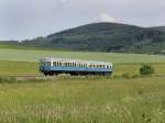 Der Esslinger Triebwagen der Wanderbahn am 04.06.2011 unterwegs bei Ruhmannsfelden. 