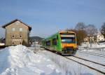 650 660 (VT 25) + 650 653 (VT 18) als RB nach Plattling am 11.02.2013 bei der Ausfahrt in Gotteszell.