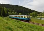 VT 07 + VS 28 bei einer Sonderfahrt von Viechtach nach Gotteszell am 19.05.2013 bei Gstadt.