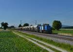 275 842 mit einem Schotterzug am 01.07.2013 bei Langenisarhofen.