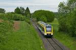 Auf der Fahrt von Radolfzell nach Friedrichshafen passiert 622 963 als RB 22789 in Krze das Einfahrvorsignal von Markdorf (03.05.2020).