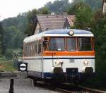 Am 29. August 2008 legt der MAN VT 9 der SWEG Waibstadt als SWE 70774 (Hffenhardt - Neckarbischofsheim Nord) in Untergimpern einen kurzen Halt ein.