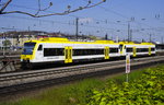 Bei dieser RS 1-Doppeltraktion der Ortenau-S-Bahn tragen bereits beide Teile, VT 522 und 526,  das neue weiß-gelbe BW-Design (3-Löwen-Takt).