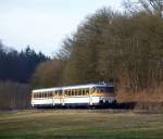 VT 27 und VS 142 der SWEG als SWE 70775 von Neckarbischofsheim Nord nach Hffenhardt am 04.01.08 nahe Untergimpern.