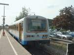 VT 410 der Strohgubahn Korntal - Weissach (WEG) westlich von Stuttgart am 23.08.2002 in Korntal.