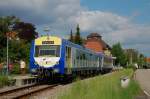 Ein seltenes Bild ergab sich am 12. Mai 2012 im Bahnhof Heimerdingen. Zwei NE 81 der WEG warten darauf, voneinander getrennt zu werden. Whrend der hintere fr eine bung der Rettungskrfte in Heimerdingen verbleibt, geht es fr den vorderen als Sonder- bzw. Regelzug nach Weissach.