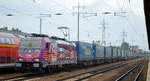 HSL Logistik GmbH, Hamburg [D] mit  186 383-6  [NVR-Nummer: 91 80 6186 383-6 D-AKIEM] und Taschenwagenzug aus Rostock am 09.07.20 Bf.