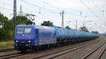 HSL Logistik GmbH, Hamburg [D] mit   145 087-3   [Name: Barbara] [NVR-Nummer: 91 80 6145 087-3 D-SRI] und einem Ganzzug blauer slowakischer Kesselwagen am 13.08.20 Bf.