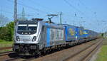 HSL Logistik GmbH, Hamburg [D] mit der Railpool Lok  187 307-4  [NVR-Nummer: 91 80 6187 307-4 D-Rpool] und KLV-Zug am 09.05.22 Durchfahrt Bf.