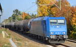 HSL Logistik GmbH mit   185 509-7  [NVR-Number: 91 80 6185 509-7 D-ATLD] und Kesselwagenzug am 16.10.18 Röntgental bei Berlin.