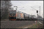 HSL 187538 ist hier mit einem Tankzug auf der Rollbahn bei Hasbergen am 20.3.2019 um 9.11 Uhr in Richtung Münster unterwegs.