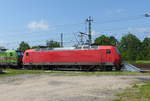 HSL 145 090-7 am 07.06.2019 beim pausieren in Pirna.