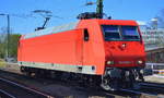 HSL Logistik GmbH, Hamburg [D] mit  145 093-1  [NVR-Nummer: 91 80 6145 093-1 D-BRLL] am 22.04.20 Magdeburg Neustadt.