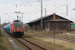 DGS 95498 abfahrbereit mit 186 382 HSL / akiem am 09.04.2021 - Bf Anklam - von der Zuwegung zum Bahnsteig an Gleis 1 aufgenommen.