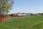 151 017-1 (HSL) hier am 21.04.16 mit einem Containerzug an der Schöpsdrehe (bei Plauen) von Glauchau/Sachs.