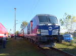 InfraLeuna 251  Helena  mit einem Städteexpresswagen der EBS, am 13.10.2018 im Eisenbahnmuseum Weimar.