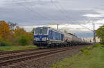 247 907 der Infra Leuna führte am 29.10.23 einen Kesselwagenzug durch Greppin Richtung Dessau. 