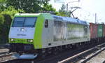 Captrain/ITL mit der neuesten Werbelok in eigener Sache  Captrain sucht Lokführer/innen  mit der 185 548-5 und Containerzug am 23.05.18 Berlin-Hirschgarten.