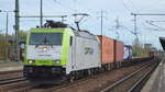 ITL - Eisenbahngesellschaft mbH, Dresden [D]  185 580-8  [NVR-Nummer: 91 80 6185 580-8 D-ITL] mit Containerzug am 17.10.19 Bf.
