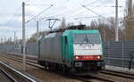 ITL - Eisenbahngesellschaft mbH, Dresden [D] mit  E 186 128  [NVR-Nummer: 91 80 6186 128-5 D-ITL] am 30.03.22 Berlin-Blankenburg.