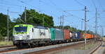 ITL - Eisenbahngesellschaft mbH, Dresden [D]  193 894-3  [NVR-Nummer: 91 80 6193 894-3 D-ITL] mit  185 543-6  [NVR-Nummer: 91 80 6185 543-6 D-ITL] und Containerzug am Haken am 19.07.22 Durchfahrt