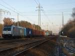 Die von RAILPOOL angemietete ITL Lok 185 677-2 (91 80 6185 677-2 D-Rpool)  auf dem Berliner Außenring  bei  Diedersdorf am 02.