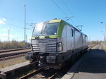 Die für die ITL fahrende Vectron 193 891,am 22.April 2016,am Bahnsteig in Mukran Mitte.