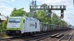 iTL mit  285 111-1  (NVR-Nummer: 92 80 1285 111-1 D-ITL) und einem Gnazzug offener Drehgestell-Güterwagen beladen mit staubenden Rea-Gips auf dem Weg nach Pirna zum Umsetzen der Lok,  03.07.19 Dresden-Strehlen. 