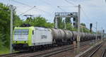 ITL - Eisenbahngesellschaft mbH, Dresden [D] mit  185 542-8  [NVR-Nummer: 91 80 6185 542-8 D-ITL] und Kesselwagenzug (leer) Richtung Stendel am 04.06.20 Berlin Pankow.