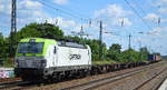ITL - Eisenbahngesellschaft mbH, Dresden [D]mit   193 894-3  [NVR-Nummer: 91 80 6193 894-3 D-ITL] und Containerzug am 15.06.20 Bf.