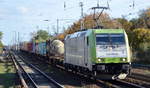 ITL - Eisenbahngesellschaft mbH, Dresden [D] mit  185 562-6  [NVR-Nummer: 91 80 6185 562-6 D-ITL] und Containerzug am 04.11.20 Berlin Hirschgarten.