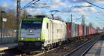 ITL - Eisenbahngesellschaft mbH, Dresden [D] mit  185 649-1  [NVR-Nummer: 91 80 6185 649-1 D-ITL] und Containerzug am 02.12.21 Durchfahrt Bf. Berlin Hohenschönhausen.