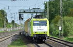 ITL - Eisenbahngesellschaft mbH, Dresden [D] mit ihrer  145 094-9  [NVR-Nummer: 91 80 6145 094-9 D-ITL] und einem Containerzug am 09.05.23 Vorbeifahrt Bahnhof Dedensen-Gümmer.