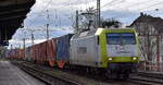 ITL - Eisenbahngesellschaft mbH, Dresden [D] mit ihrer  145 094-9  [NVR-Nummer: 91 80 6145 094-9 D-ITL] und einem Containerzug am 24.02.24 Vorbeifahrt Bahnhof Magdeburg Neustadt.