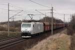 185 548-5 der ITL fhrt mit einem Ganzzug tschechischer Kohlewagen in Richtung Braunschweig. Fotografiert am 21.03.2010 in Magdeburg Diesdorf. 